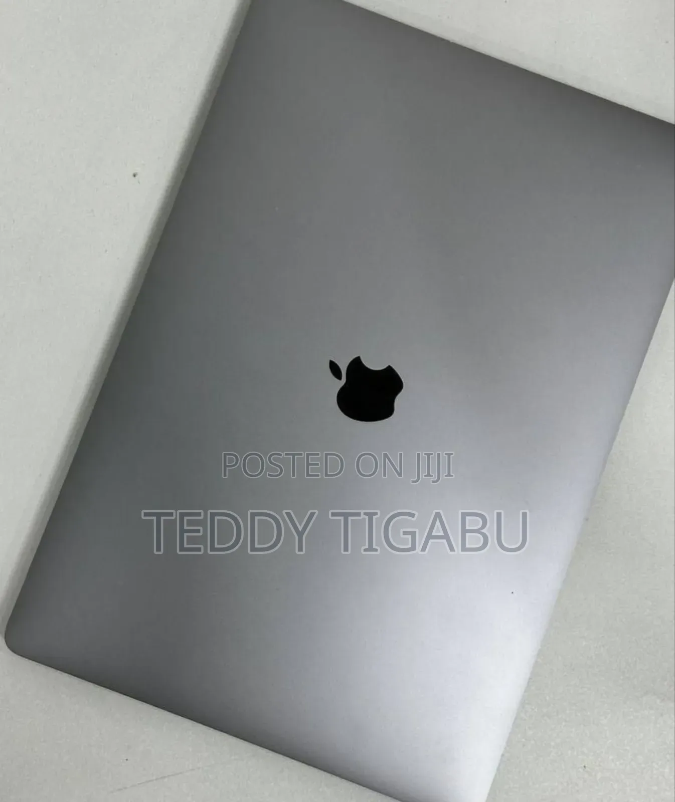 New Laptop Apple MacBook Pro 16GB Intel Core I7 SSD 512GB