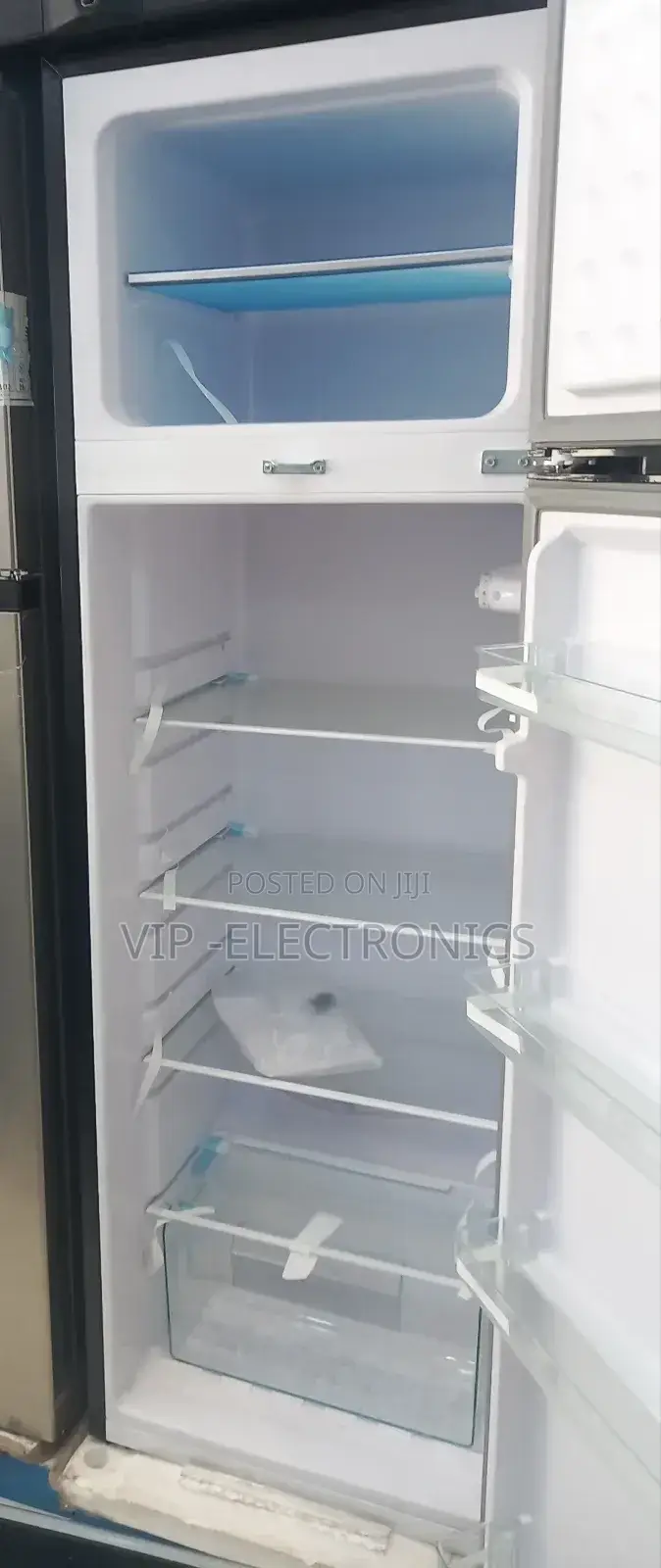 Iceland Refrigerator 375