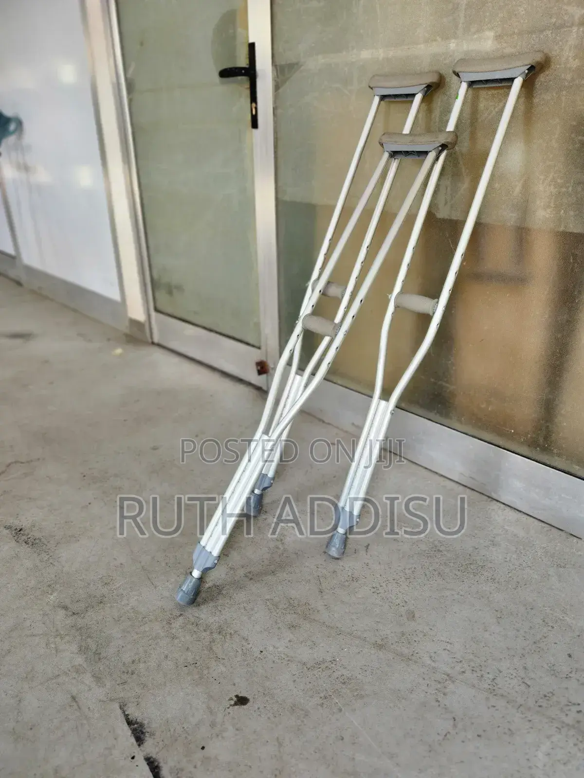 Crutches起訴crutches走向crutches凹陷crutches爽脆crutches來到crutches