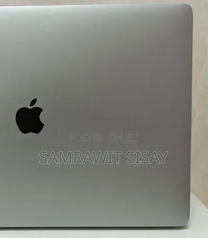 New Laptop Apple MacBook Pro 2017 16GB Intel Core I7 SSD 512GB