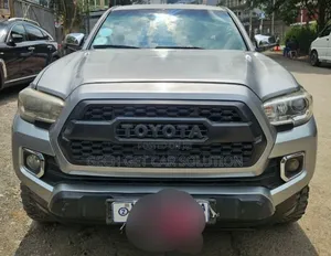 Toyota Tacoma 4dr Double Cab 2016 Silver
