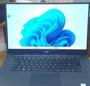 New Laptop Dell XPS 15 16GB Intel Core I7 SSD 512GB