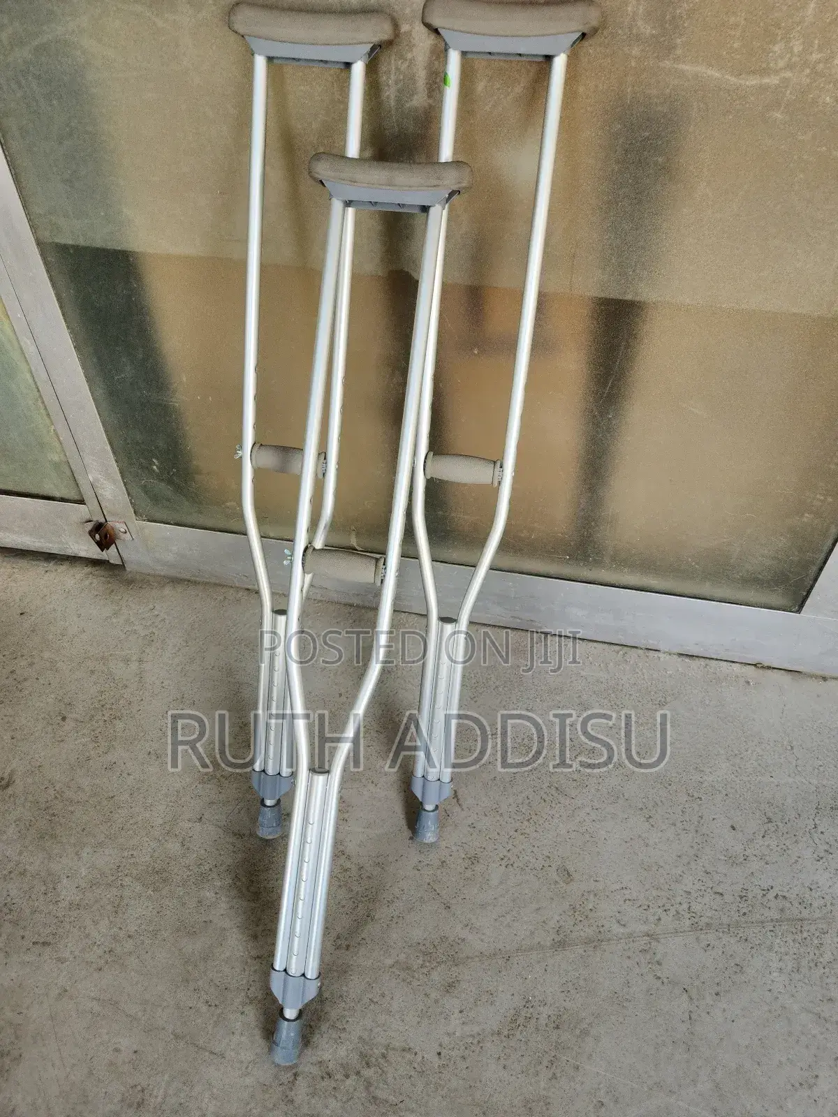 Crutches我想crutches地方crutches都會crutches在場crutches地震crutches