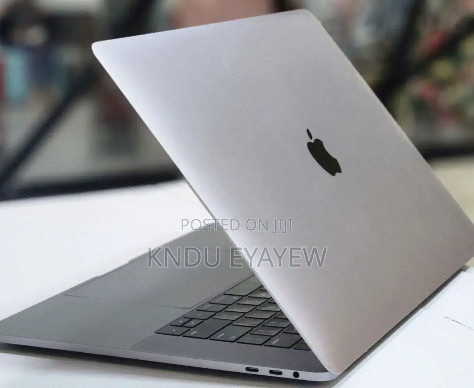 New Laptop Apple MacBook 16GB Intel Core I7 SSD 512GB