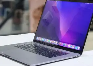 New Laptop Apple MacBook 16GB Intel Core I7 SSD 512GB