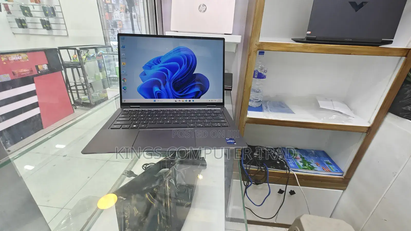 New Laptop Dell Latitude 9440 16GB Intel Core I7 SSD 512GB