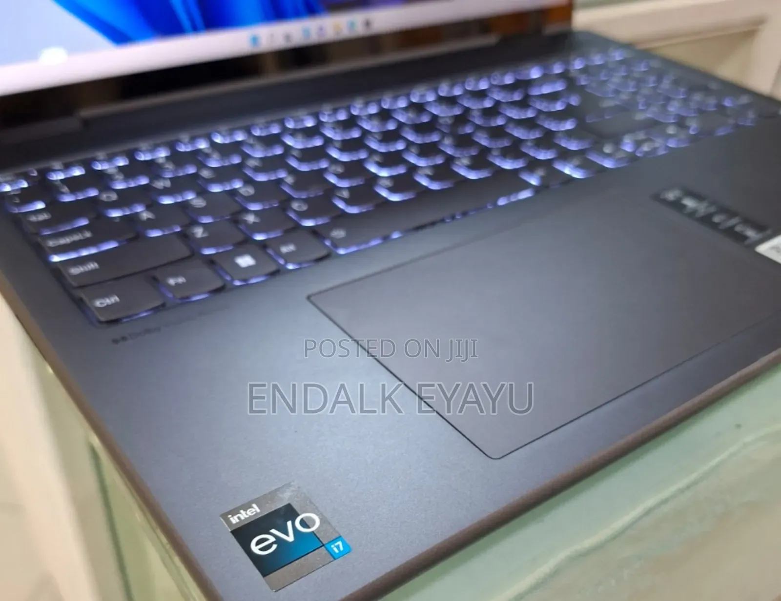 New Laptop Lenovo Yoga 7i 16GB Intel Core I7 SSD 1T