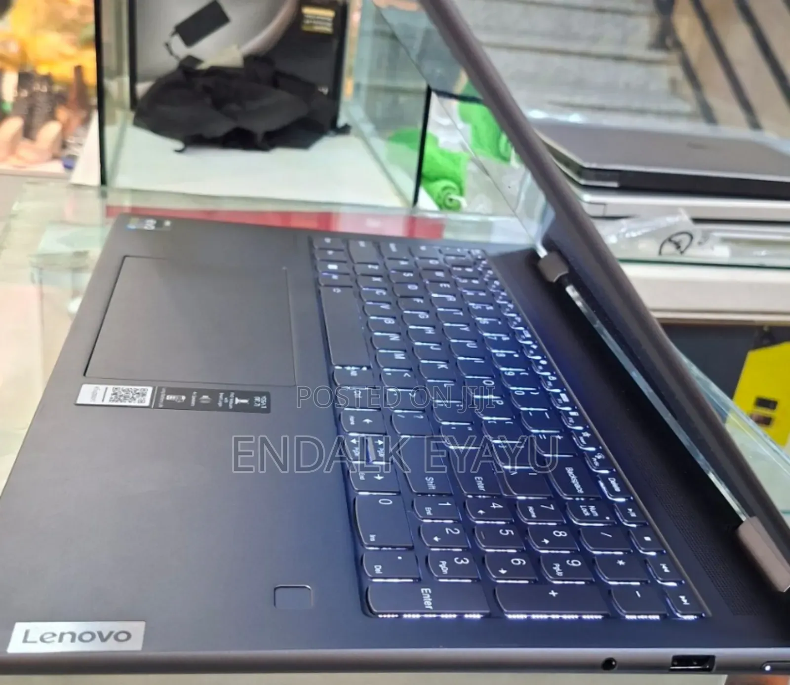 New Laptop Lenovo Yoga 7i 16GB Intel Core I7 SSD 1T