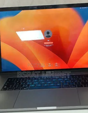 Photo - New Laptop Apple MacBook Pro 2017 16GB Intel Core I7 SSD 512GB