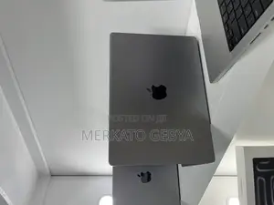 New Laptop Apple MacBook Pro M1 32GB Apple M1 SSD 1T