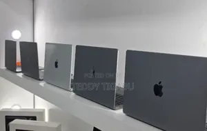 Photo - New Laptop Apple MacBook Pro 16GB Apple M1 SSD 1T