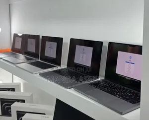 New Laptop Apple MacBook Pro M1 16GB Apple M1 SSD 1T