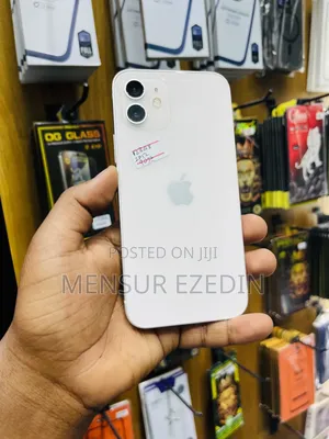 Photo - Apple iPhone 12 128 GB White
