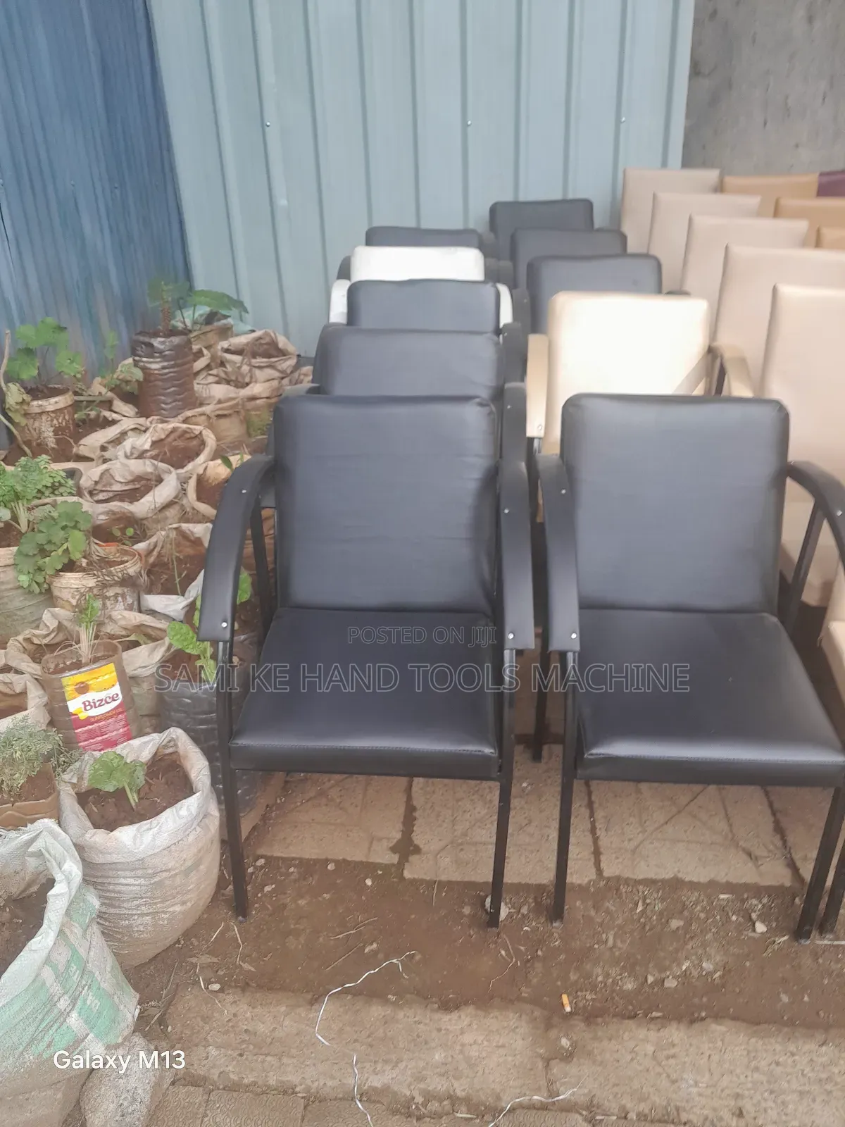 Cher Hotel and Cafe Bed Office Table