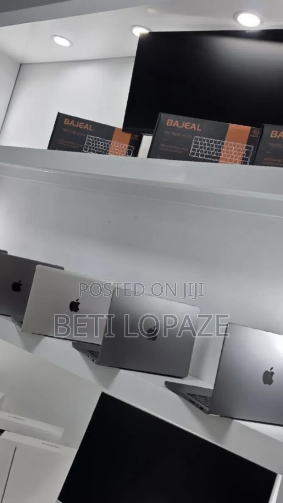 New Laptop Apple MacBook Pro M1 16GB Intel Core I9 SSD 1T