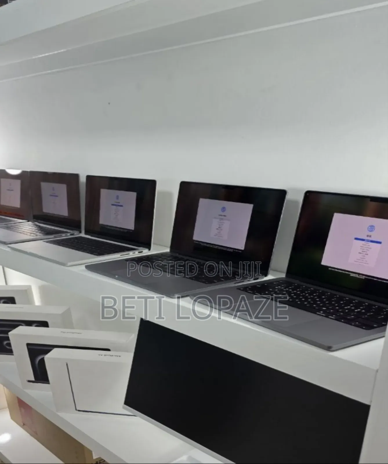 New Laptop Apple MacBook Pro M1 16GB Intel Core I9 SSD 1T