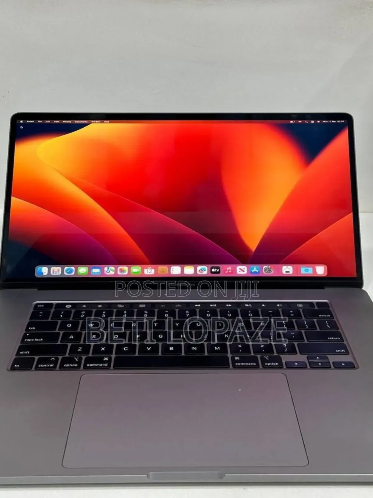 New Laptop Apple MacBook Pro 2019 16GB Intel Core I7 SSD 512GB