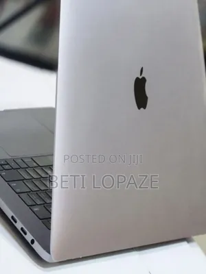 Laptop Apple MacBook 16GB Intel Core I7 SSD 512GB