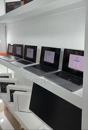 New Laptop Apple MacBook Pro M1 16GB Apple M1 Pro SSD 1T