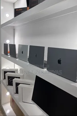 New Laptop Apple MacBook Pro M1 16GB Apple M1 Pro SSD 1T