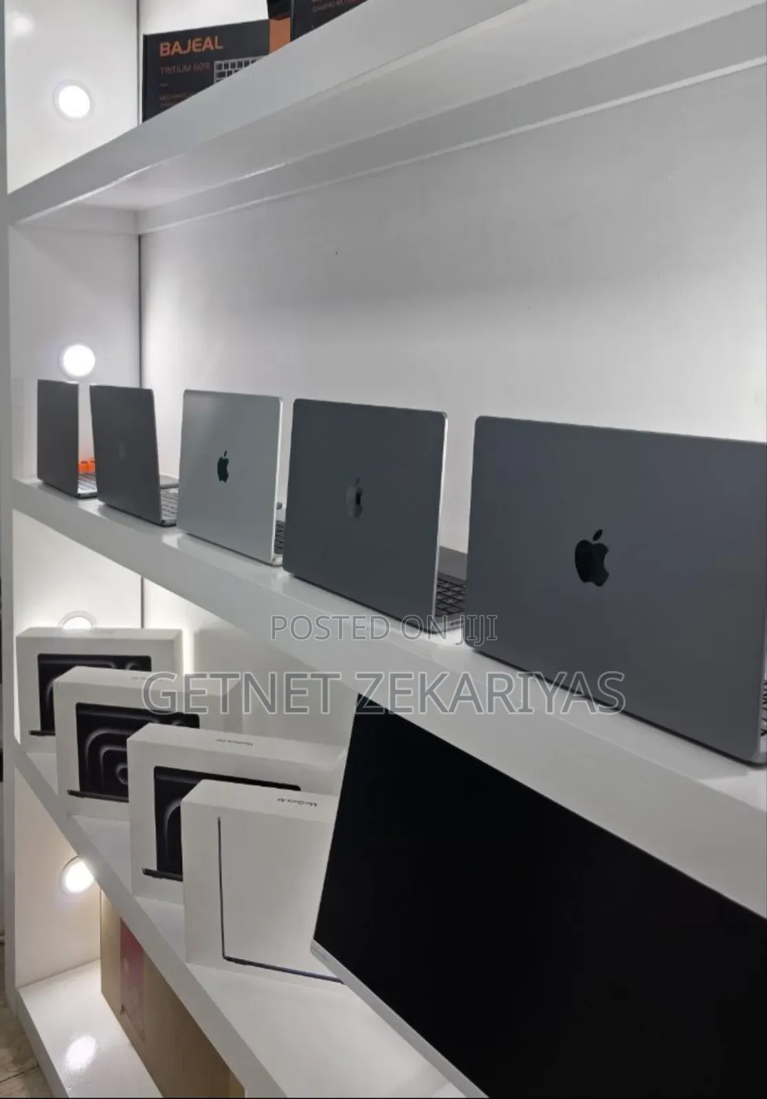 New Laptop Apple MacBook Pro M1 16GB Apple M1 Pro SSD 1T