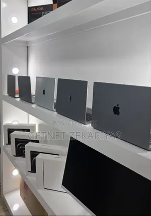 New Laptop Apple MacBook Pro M1 16GB Apple M1 Pro SSD 1T