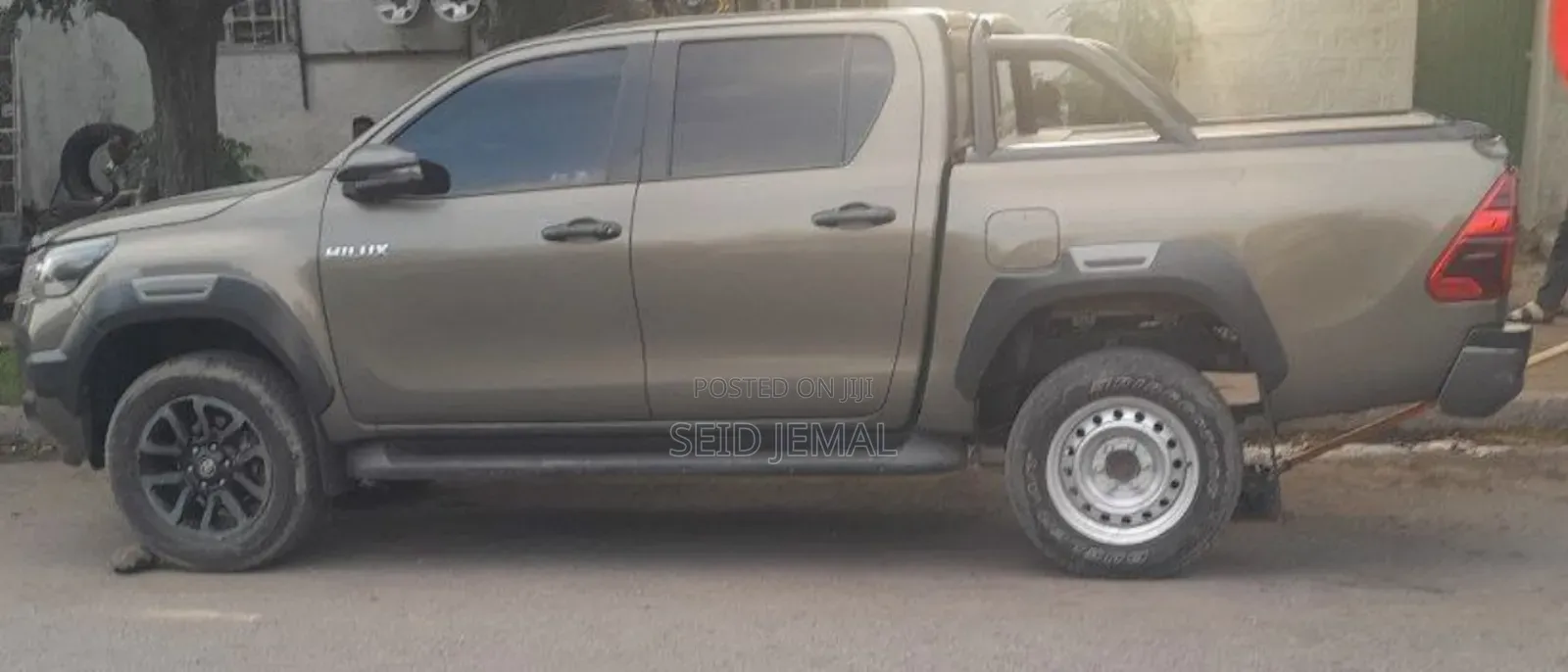 Toyota Hilux 2022 Gray
