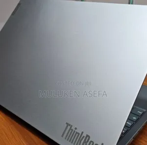 New Laptop Lenovo ThinkBook 15 8GB Intel Core I5 SSD 256GB