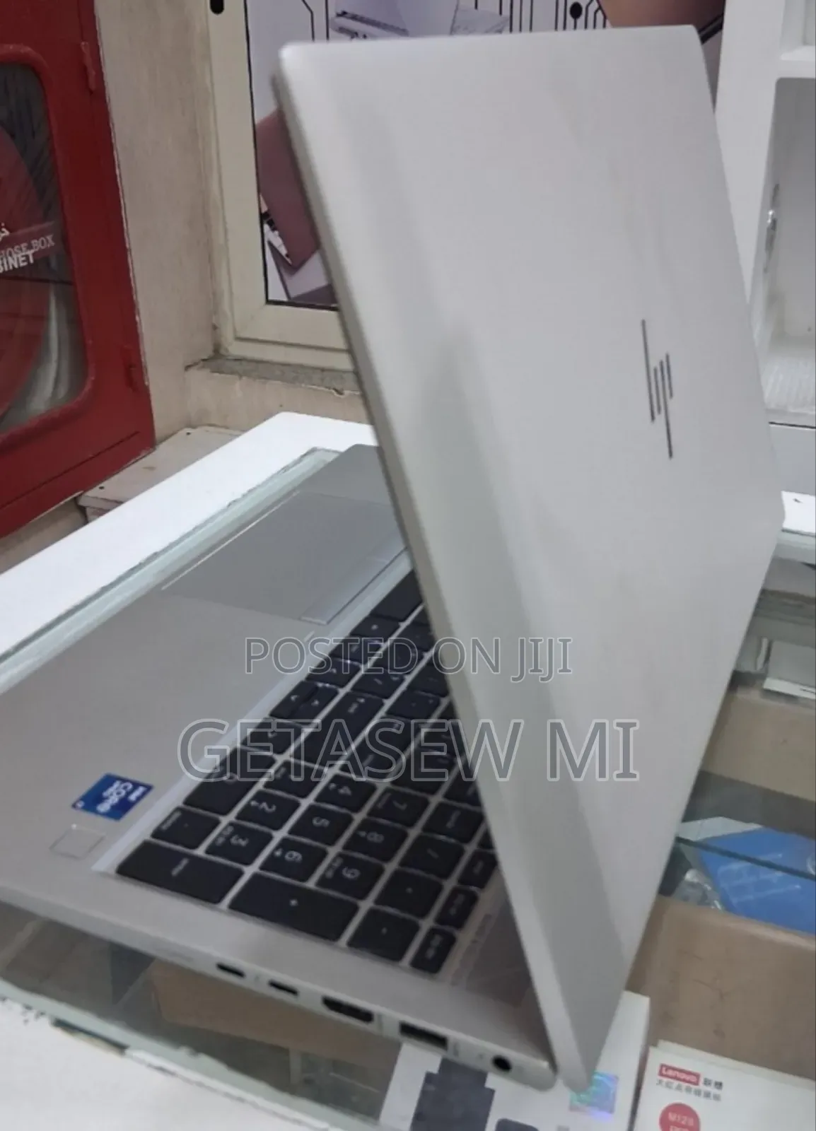 New Laptop HP EliteBook 1040 G8 16GB Intel Core I7 SSD 512GB