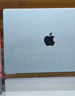 New Laptop Apple MacBook Pro 2023 M3 14-Inch 8GB Apple M3 SSD 512GB