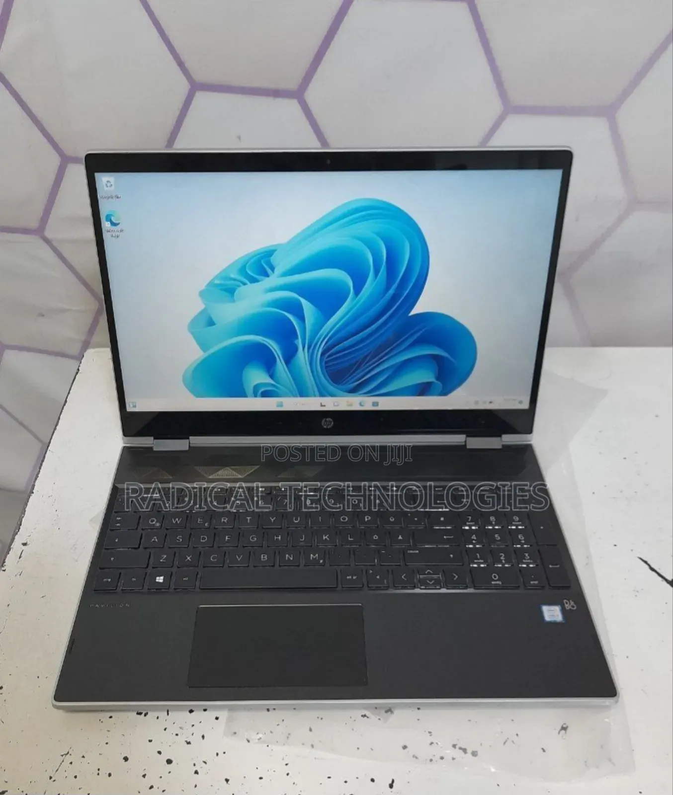 New Laptop HP Pavilion 14 X360 2-in-1 8GB Intel Core I3 HDD+SSD 500GB