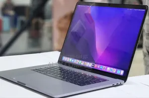 New Laptop Apple MacBook Pro 2016 16GB Intel Core I7 SSD 256GB