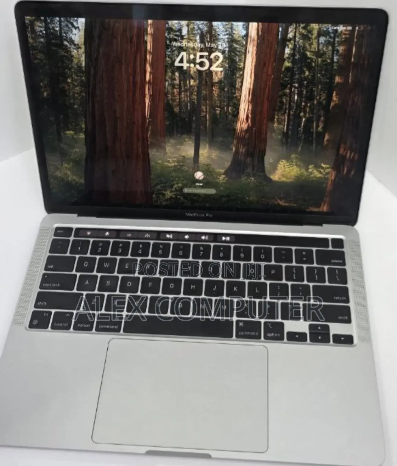 New Laptop Apple MacBook Pro 2022 M2 8GB Apple M2 SSD 512GB