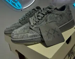 Air Jordan 1 Low (Gray)