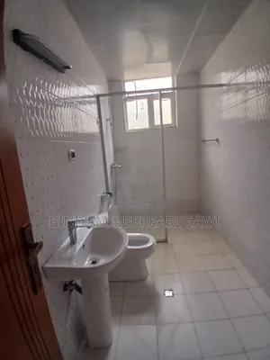 2bdrm Apartment in Apartment, Yeka for rent