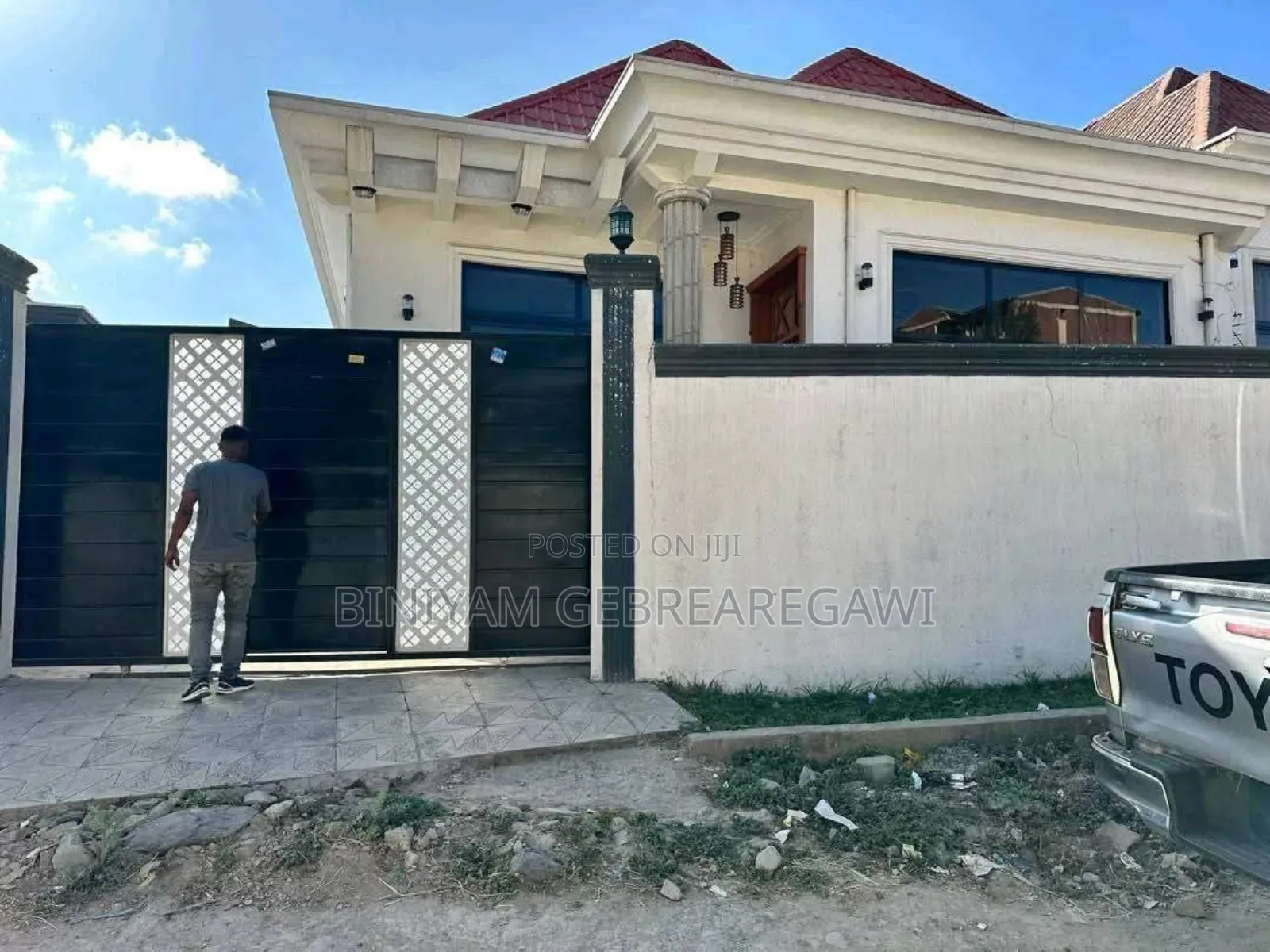5bdrm Villa in House, Yeka for rent