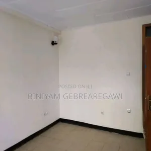 5bdrm Villa in House, Yeka for rent