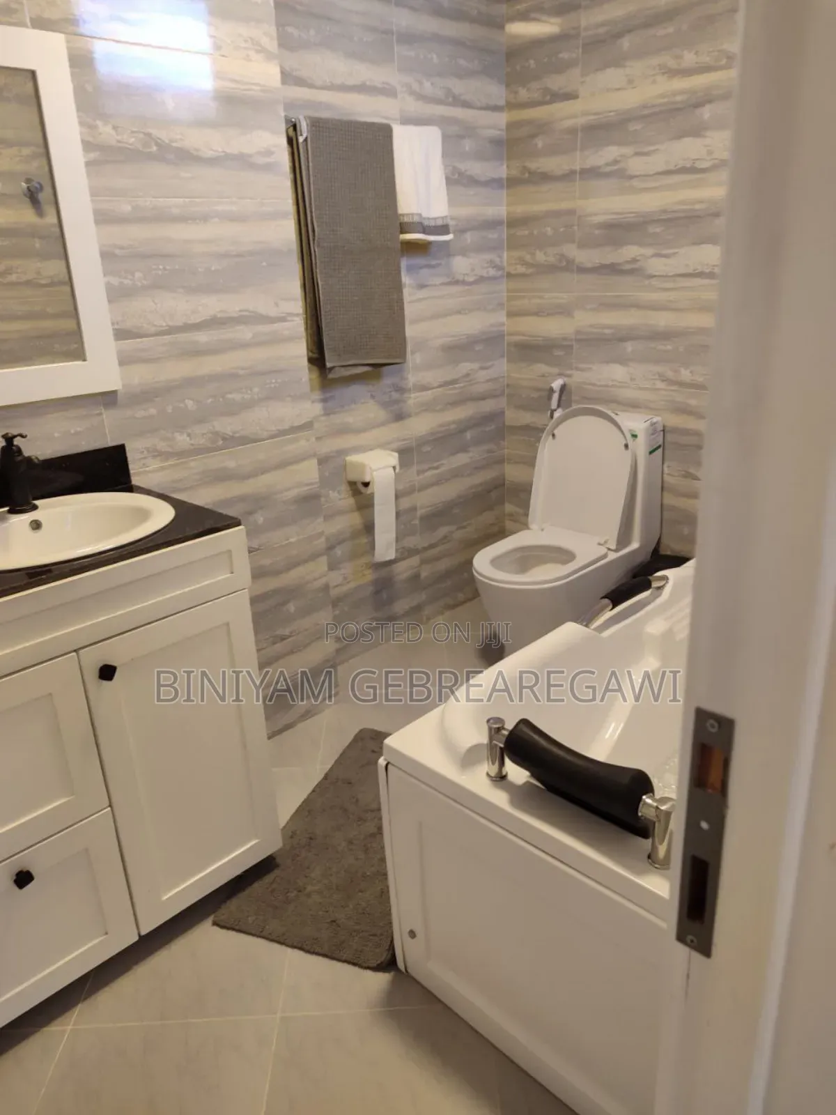 Furnished 2bdrm Apartment in Apartment, Yeka for rent