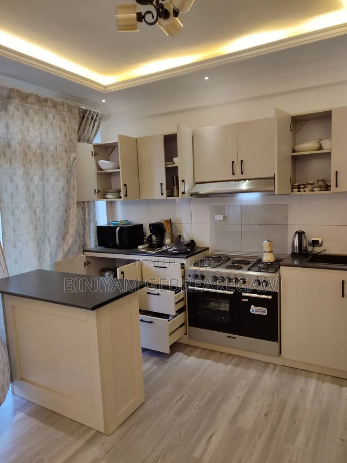 Furnished 2bdrm Apartment in Apartment, Yeka for rent