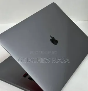 New Laptop Apple MacBook Pro 2019 16GB Intel Core I7 SSD 512GB