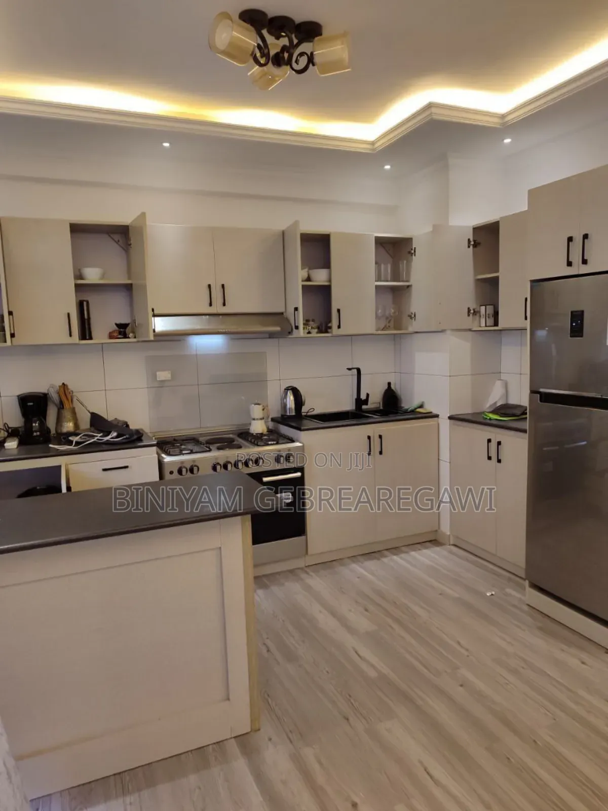 Furnished 1bdrm Apartment in Apartment, Yeka for rent
