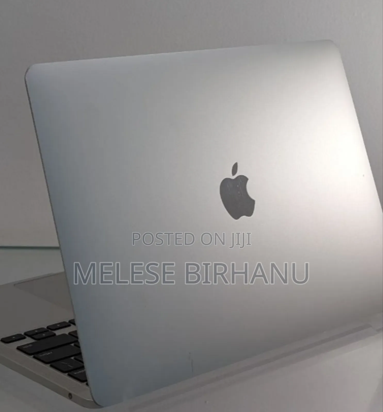 New Laptop Apple MacBook Pro 2020 8GB Intel Core I5 SSD 256GB