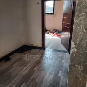 6bdrm Villa in Tafo Around Ccd, Yeka for sale