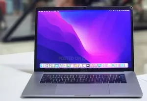 Photo - New Laptop Apple MacBook 16GB Intel Core I7 SSD 256GB