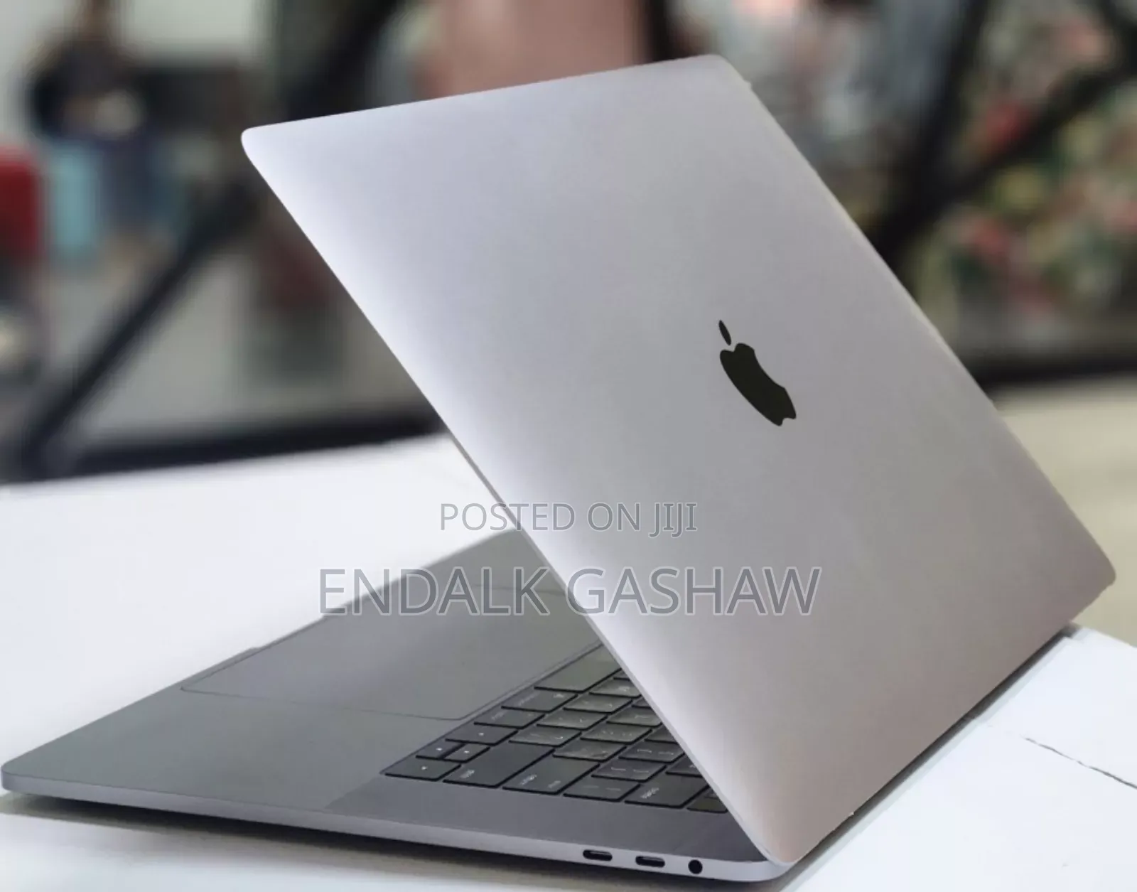 New Laptop Apple MacBook 16GB Intel Core I7 SSD 256GB