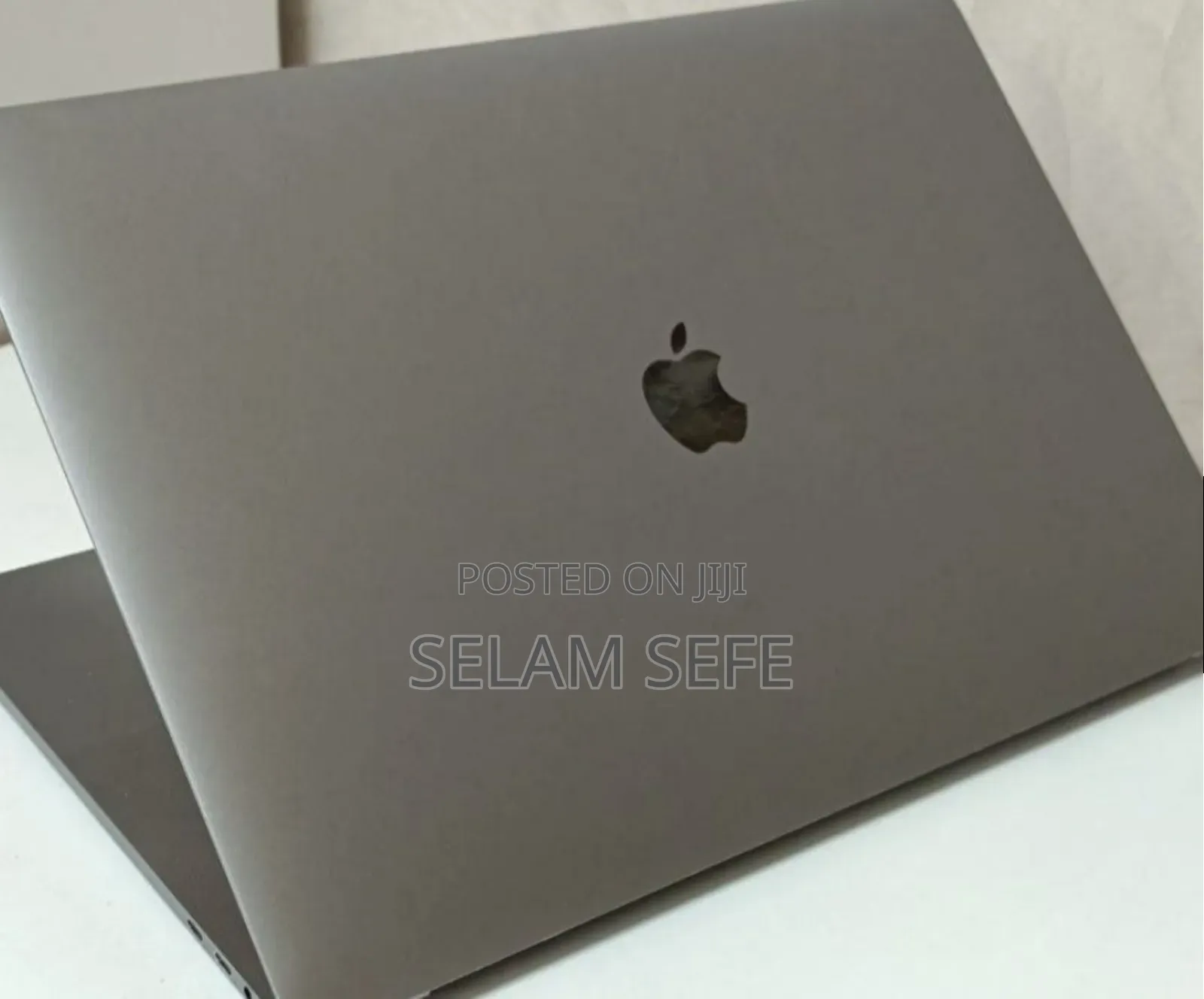 New Laptop Apple MacBook Pro 2017 16GB Intel Core I7 SSD 512GB