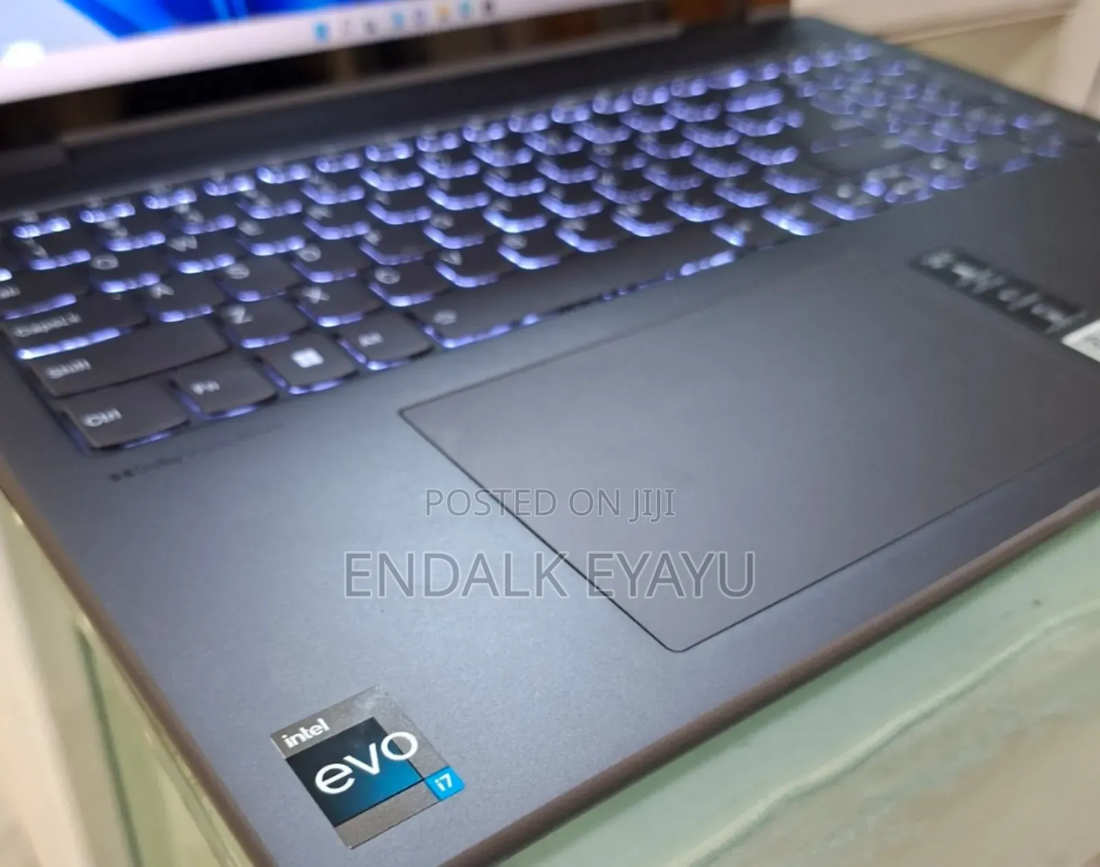 New Laptop Lenovo Yoga 7i 16GB Intel Core I7 SSD 1T