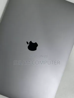 New Laptop Apple MacBook Pro 2019 16GB Intel Core I7 SSD 512GB