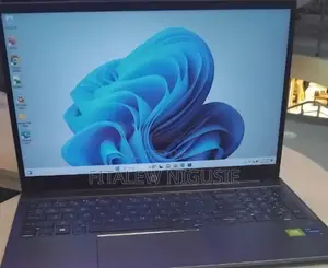 New Laptop HP Pavilion 10 16GB Intel Core I5 SSD 512GB