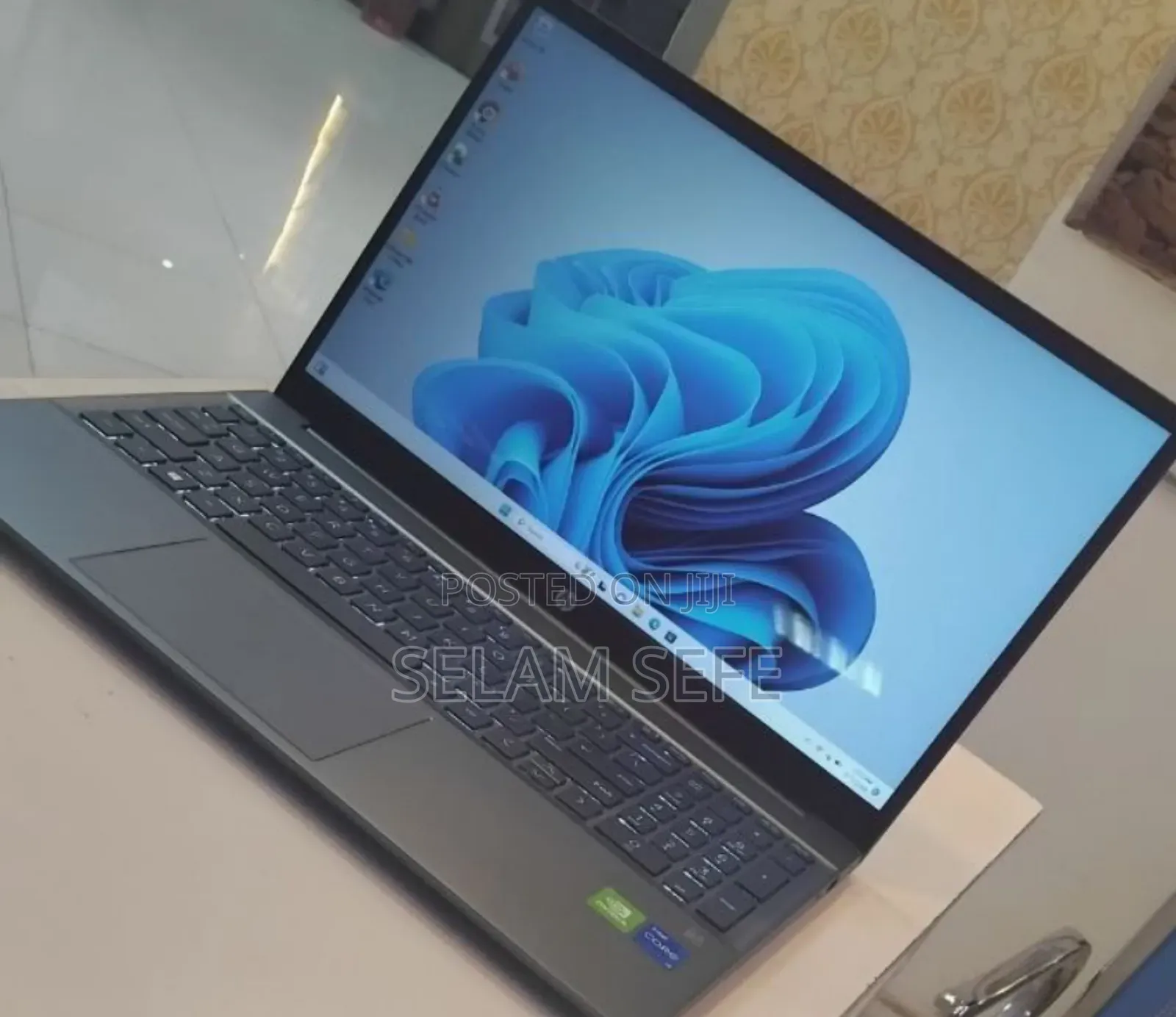 New Laptop HP Pavilion 10 16GB Intel Core I5 SSD 512GB